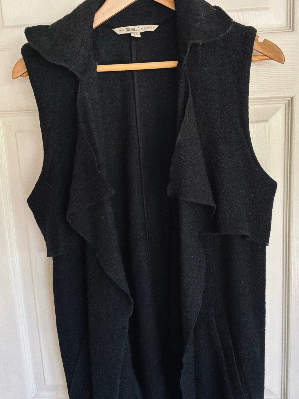 TRAFALUC/ZARA  Sleeveless maxi coat